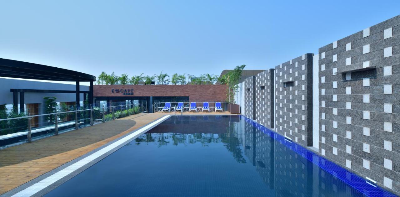 Courtyard By Marriott Nashik Hotel Exterior photo